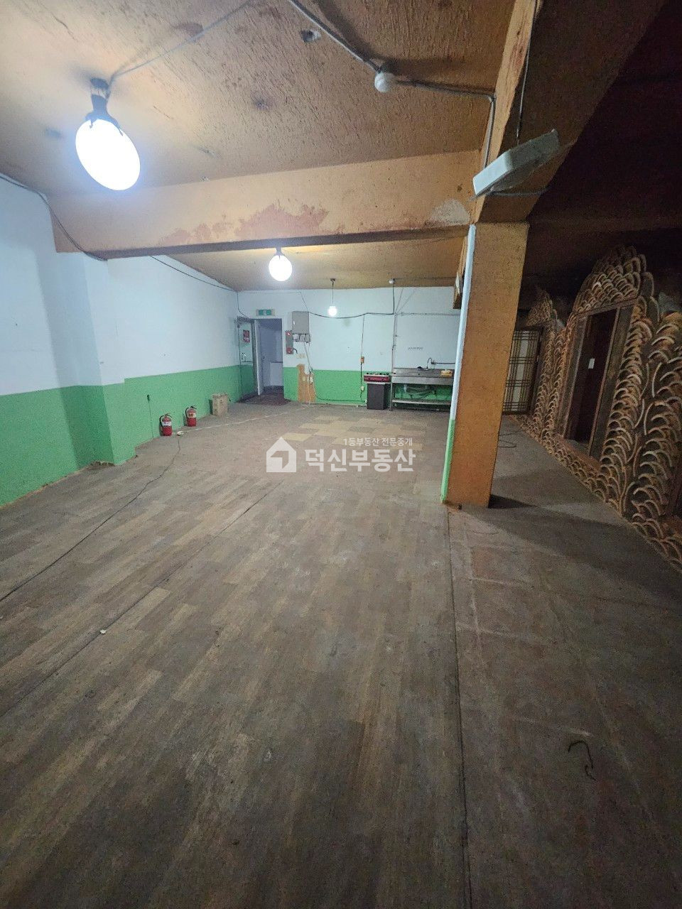울산 울주군 온산읍 덕신리 권리금없음 덕신소공원 목좋은상가 지하1층상가 월세 매물번호 10026 사진 2