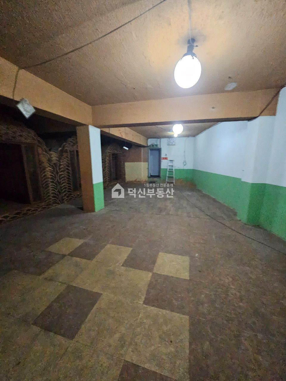 울산 울주군 온산읍 덕신리 권리금없음 덕신소공원 목좋은상가 지하1층상가 월세 매물번호 10026 사진 4