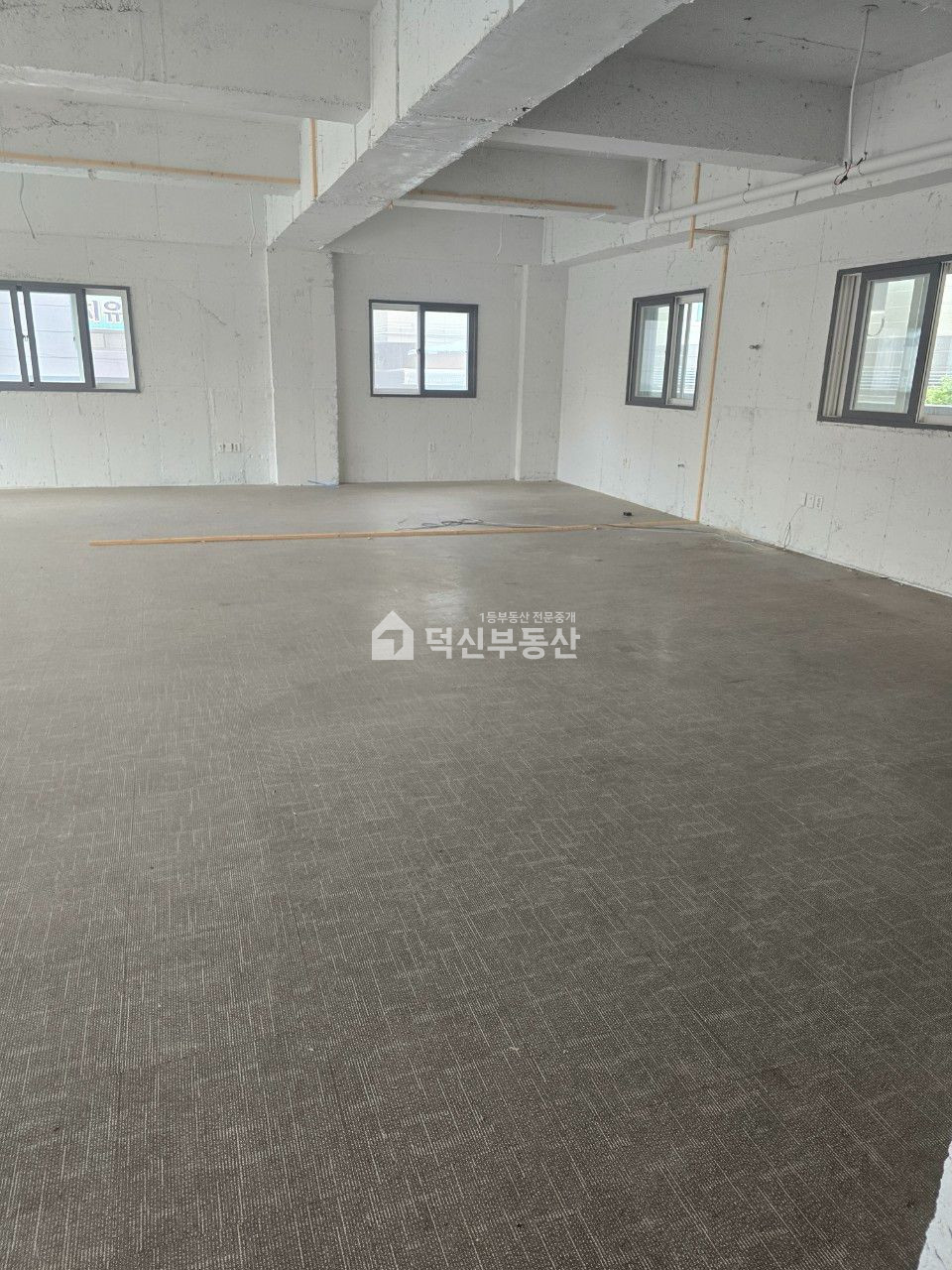 울산 울주군 온산읍 덕신리 온산읍사무소앞. 무권리. 엘레베이터. 버스정류장 월세 매물번호 10057 사진 4